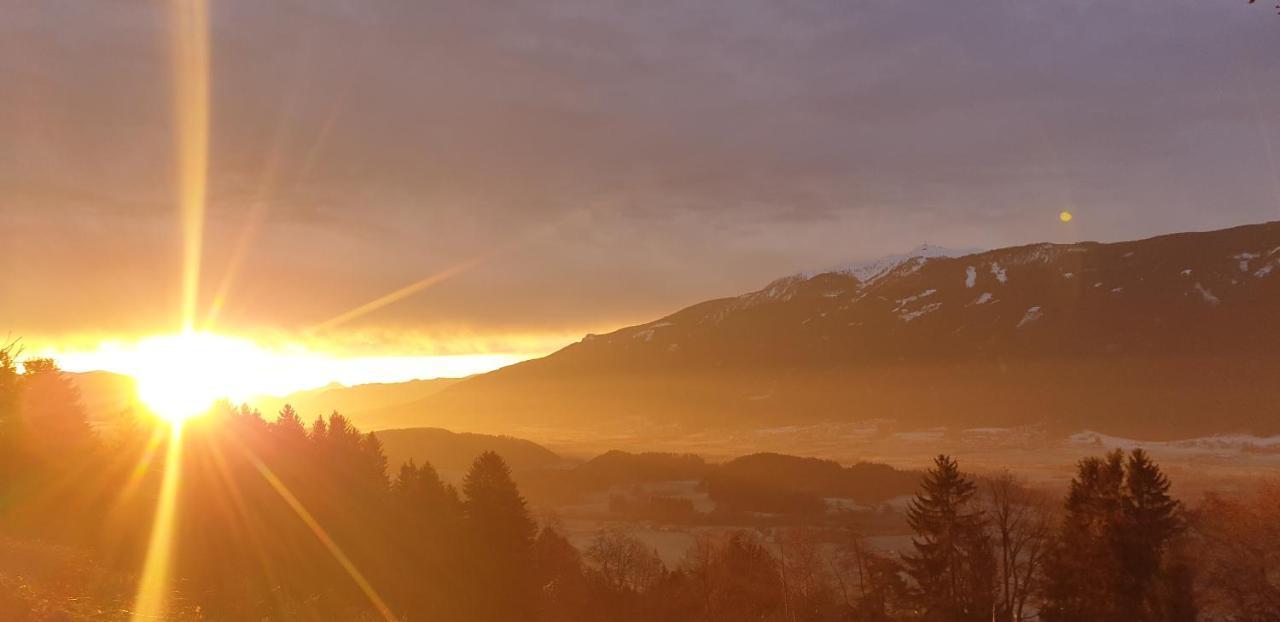 Готель Berggasthof Karlbauer Lendorf Екстер'єр фото